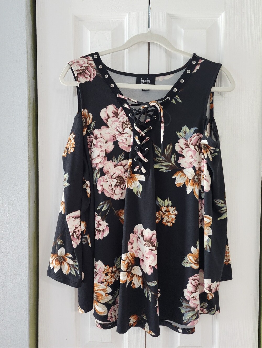 Women's Black Cold Shoulder Floral Tunic Top Flowy Long Sleeve Blouse